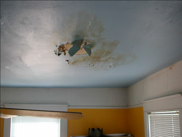 Toronto water damage restoration for ceiling